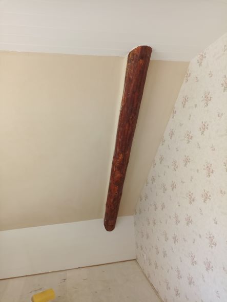 Dekoratiivne savikrohv kaldlael.jpg