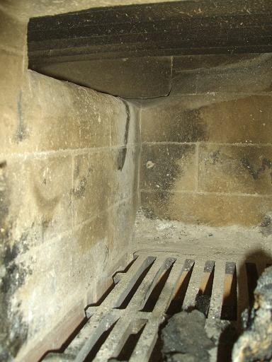 Kolderest tukkidega.