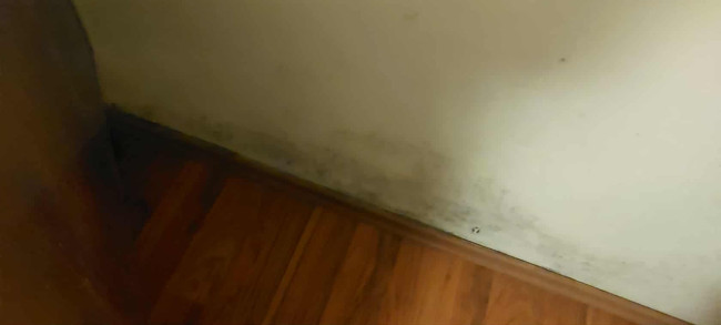 tüdrukute toa põrandamurk.jpg