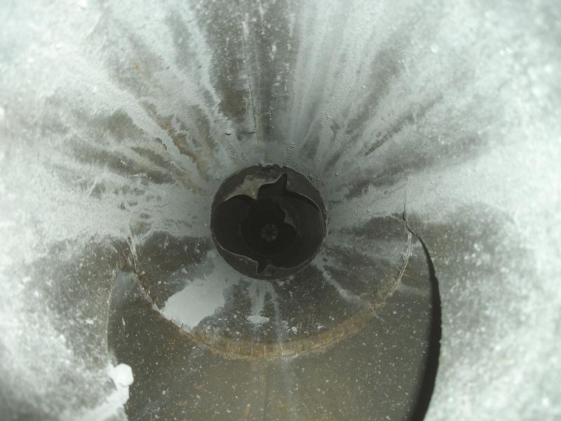 Metallkorsten seest.